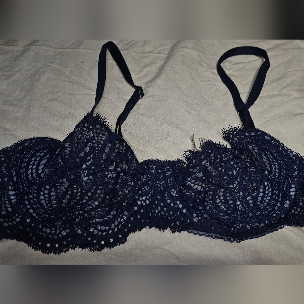Victoria's Secret Dream Angels Lace Push Up Without Padding Bra 34D Blue RGUC
